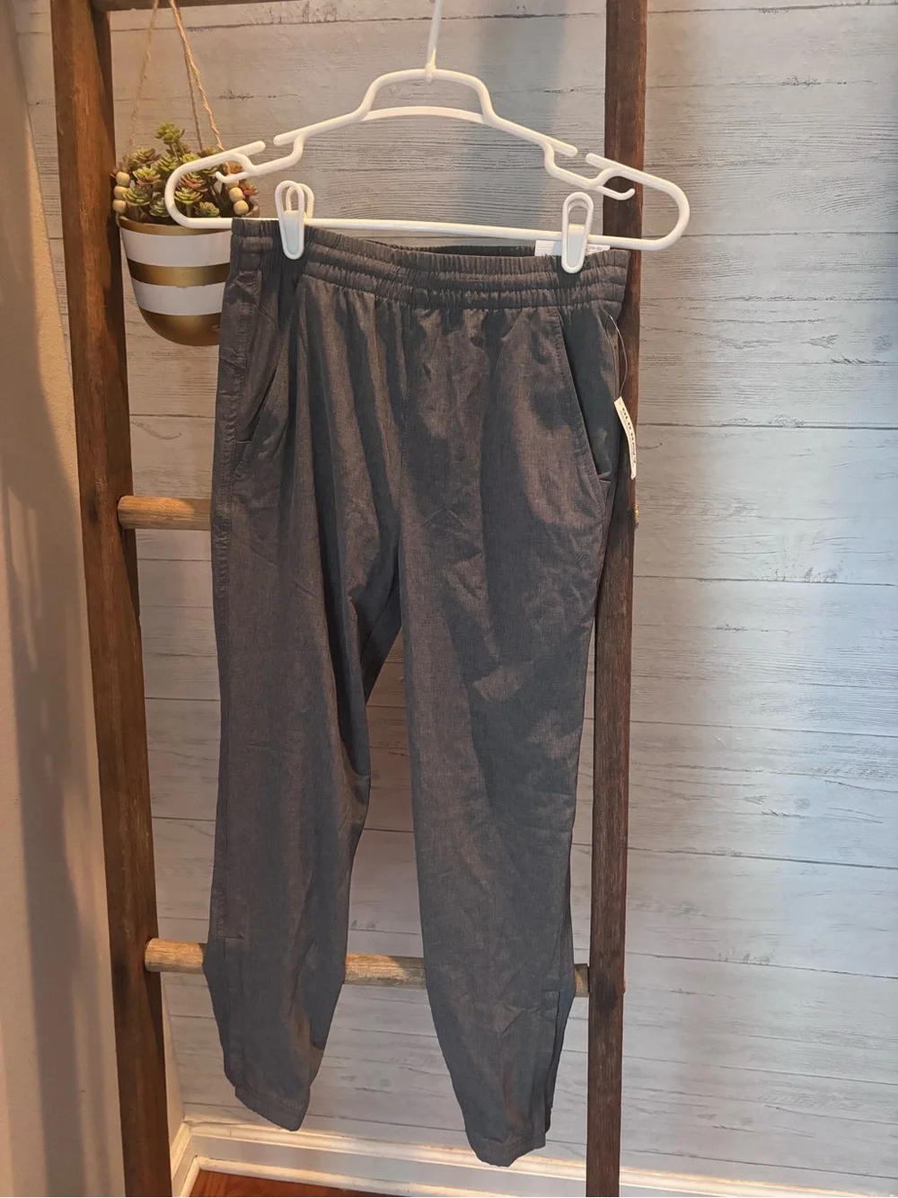 Old Navy Gray Kids Jogger Dryfit pants